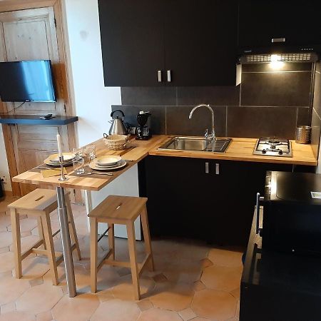 appartements d'hôtes La Foulonnerie Mios Exterior foto